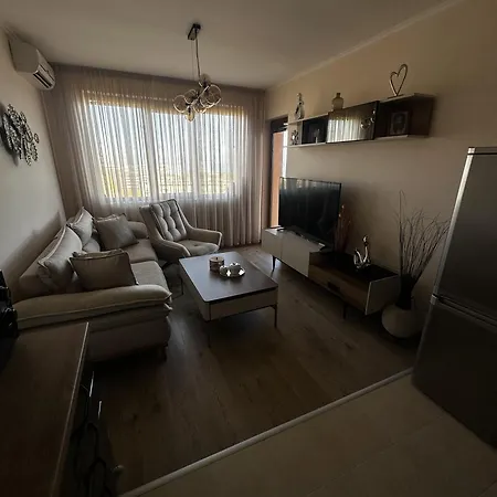 Riviera 3 *